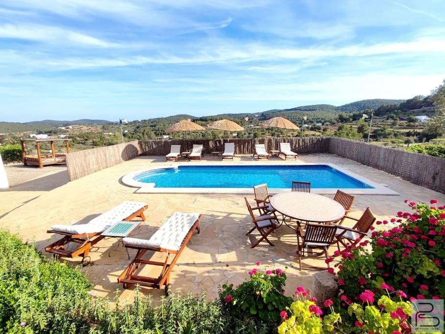 Casa Can Lluc Con Piscina, Jardin Y Vista Al Campo Sant Miquel De Balansat Exterior photo