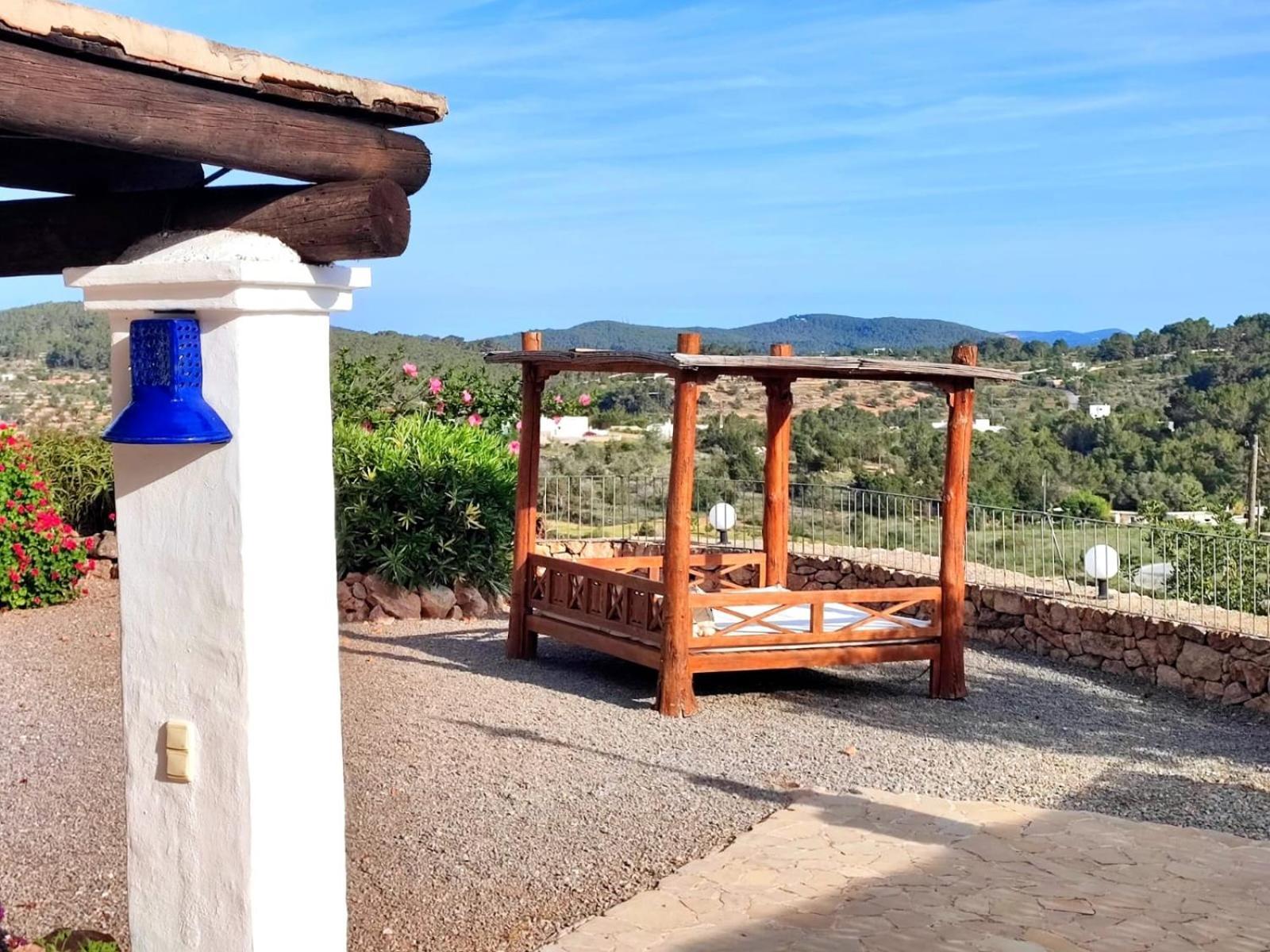Casa Can Lluc Con Piscina, Jardin Y Vista Al Campo Sant Miquel De Balansat Exterior photo